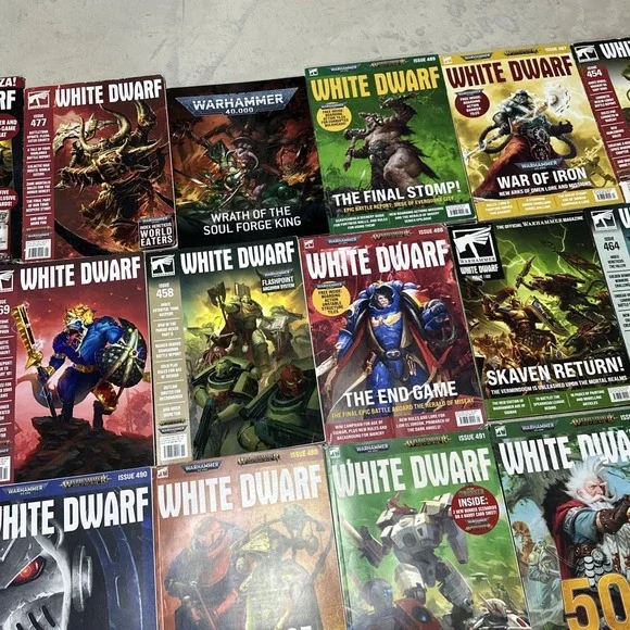 HUGE LOT OF 33 White Dwarf WARHAMMER Magazines 450s 460s 470s 480s Books